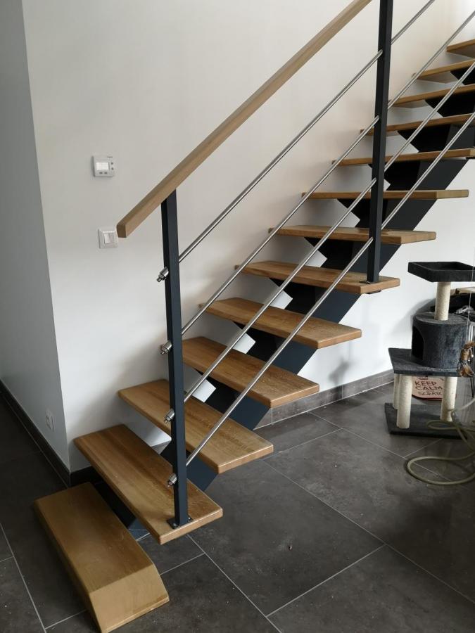 Main courante pour escalier : Devis sur Techni-Contact - Rampe d'escalier